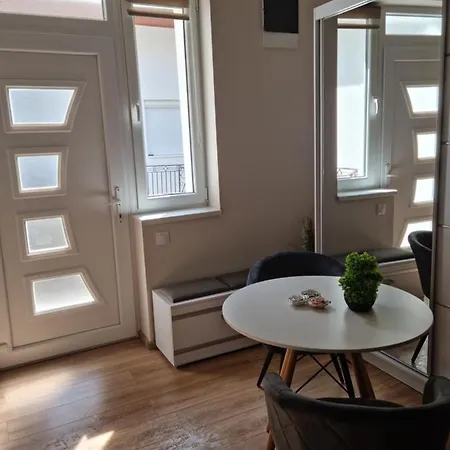 Apartment Glamour Mini *