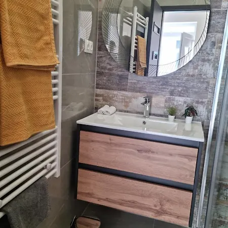 Glamour Mini * إسترغوم