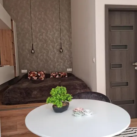 Glamour Mini * إسترغوم