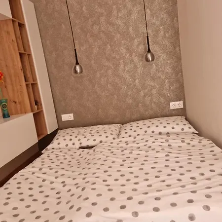 Glamour Mini